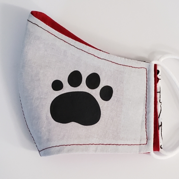 Kid's Face Mask - Pawprints! 🐾 - Picture 3 of 4